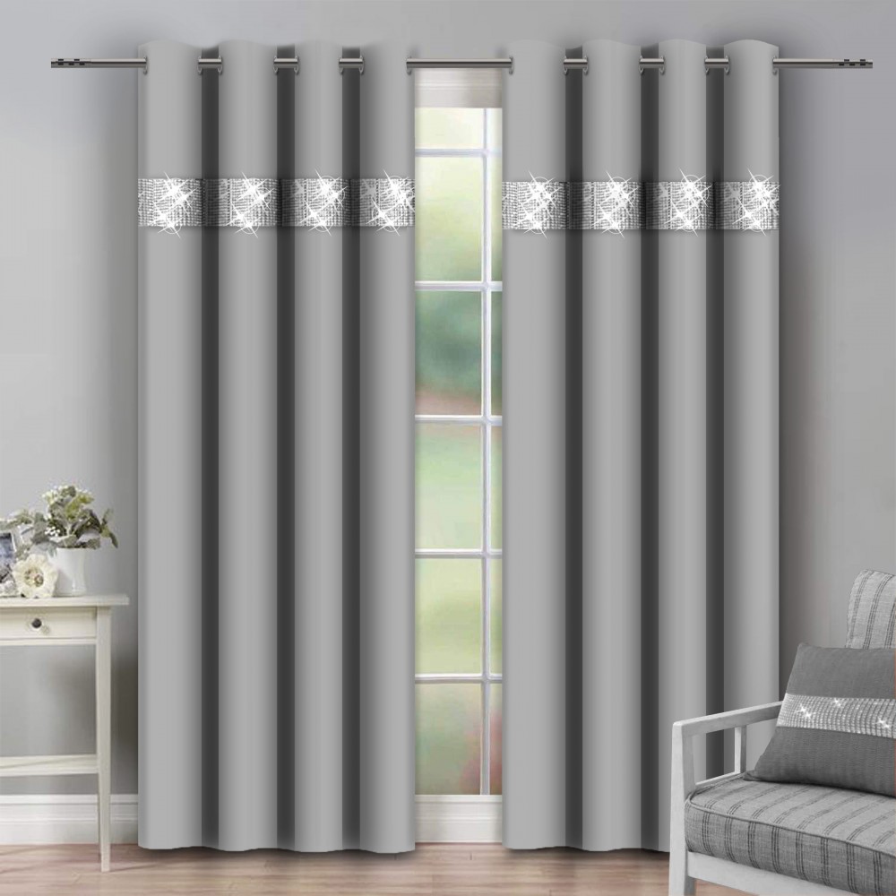 Hotový záves na krúžkoch so zirkónmi 140x250 cm svetlošedý
