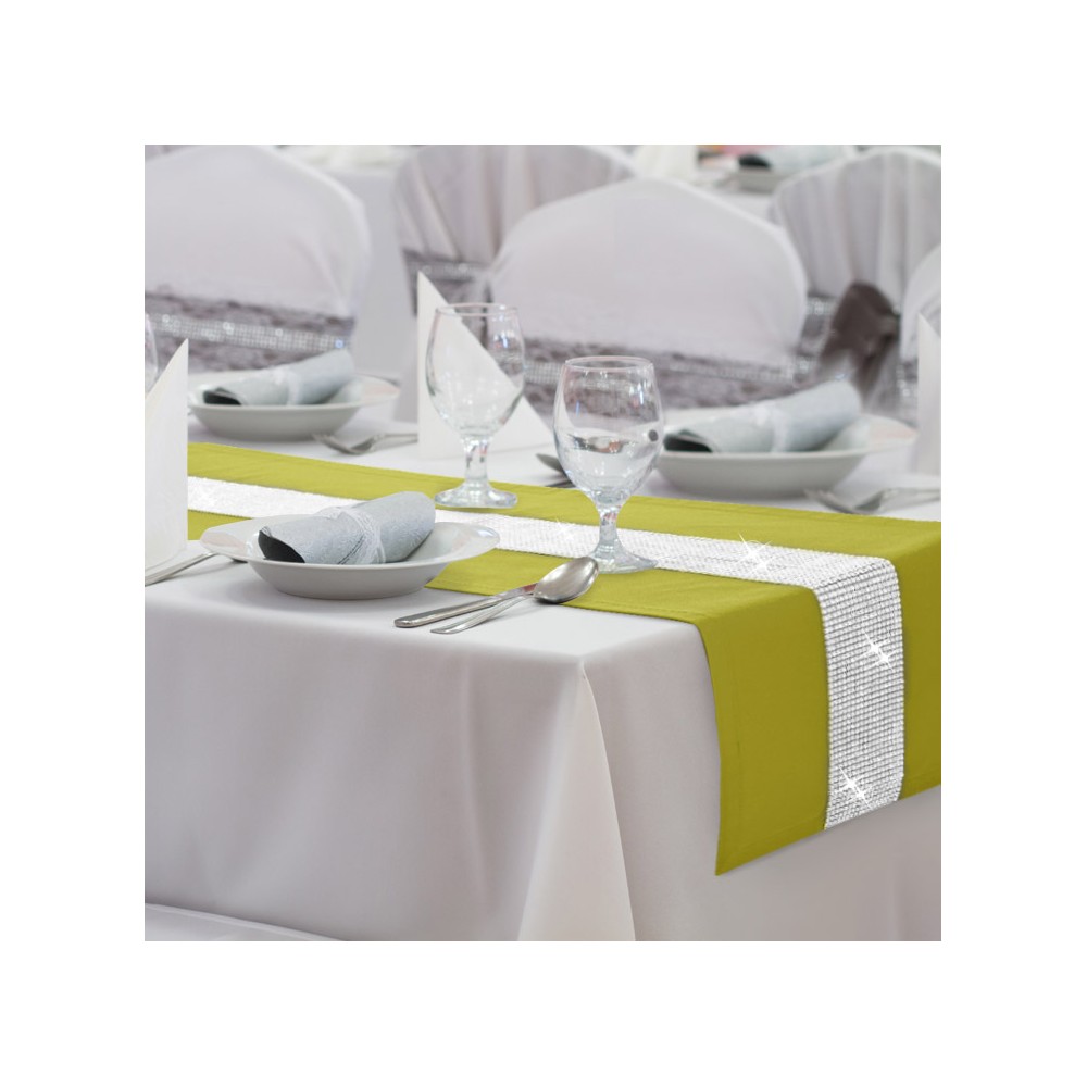 Behúň na stôl Glamour so zirkónmi farby olivovo zelenej